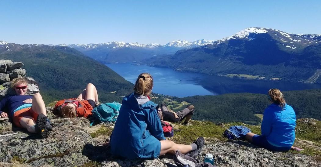 Heggjabygda Gjestegard, Nordfjordeid Dış mekan fotoğraf